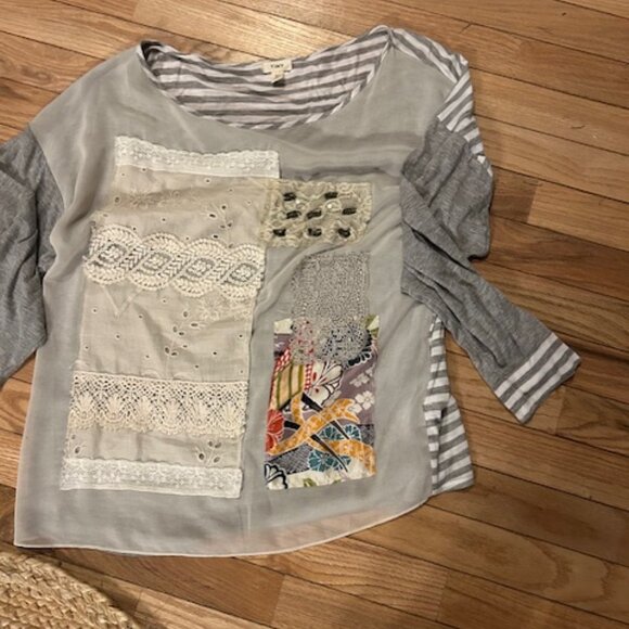 Ladies tiny embellished top - Picture 1 of 1